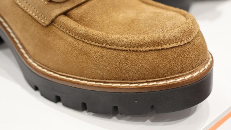 Nettoyant daim : secrets pour un entretien parfait du cuir délicat